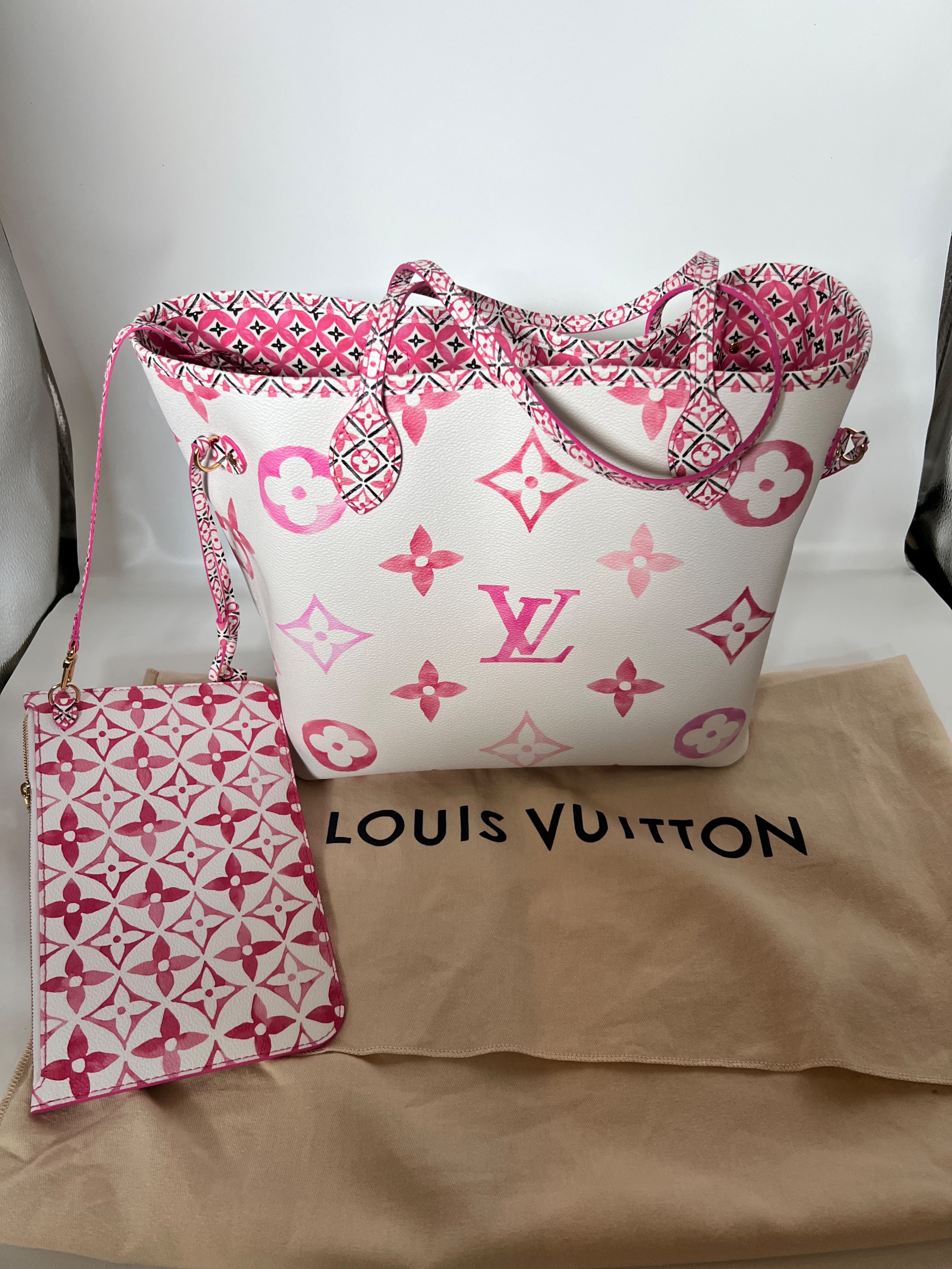 Louis Vuitton Neverfull Wristlet, Monogram with Hot Pink Interior, Piovine,  New, No Dustbag MA001