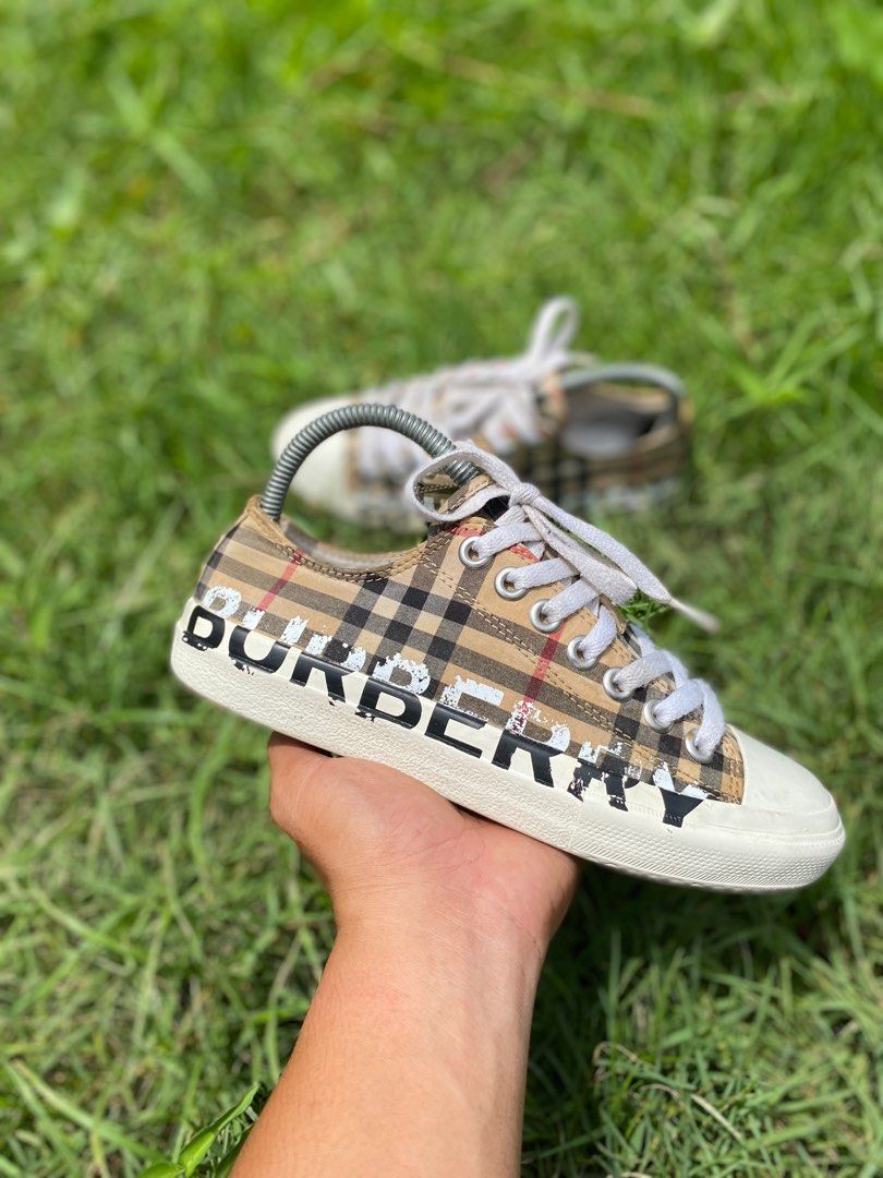 Burberry plaid hotsell sneakers