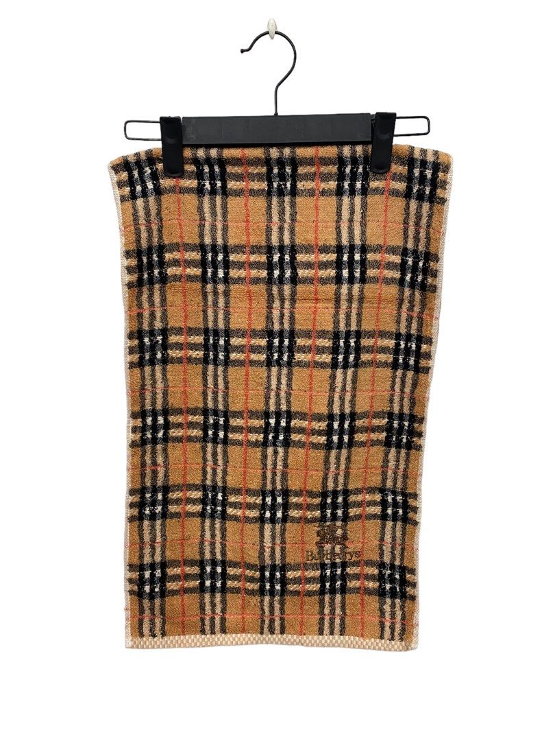 Burberry hand towel shop