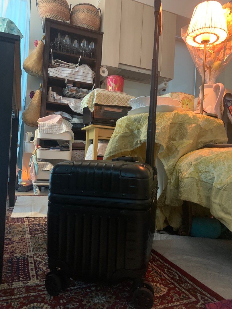 Cabin luggage with combination lock., Hobbies & Toys, Travel, Luggage