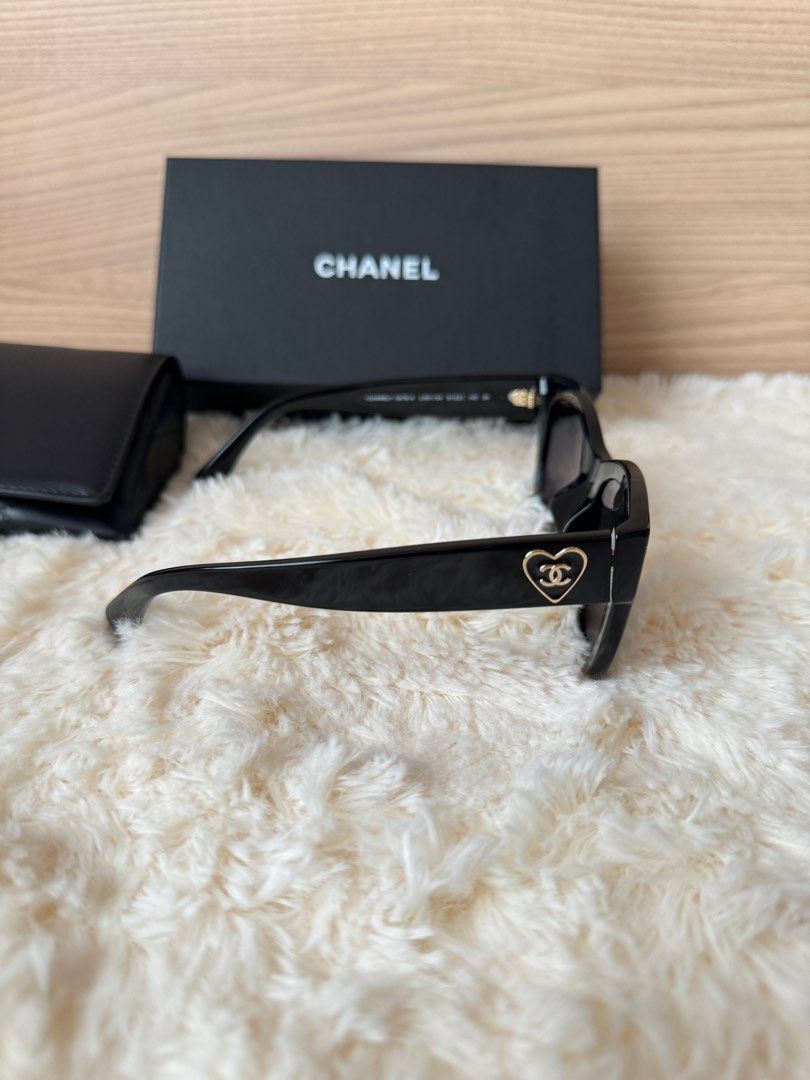 Chanel Black Square Sunglasses Heart CC Logo, Women's Fashion, Watches &  Accessories, Sunglasses & Eyewear on Carousell