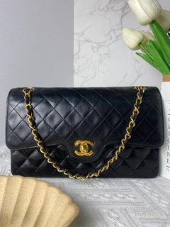 Chanel 23C Hobo Bag 👜💯, Gallery posted by Sylvia ✨