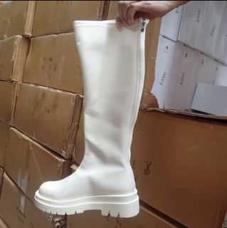 Chunks nude Boots