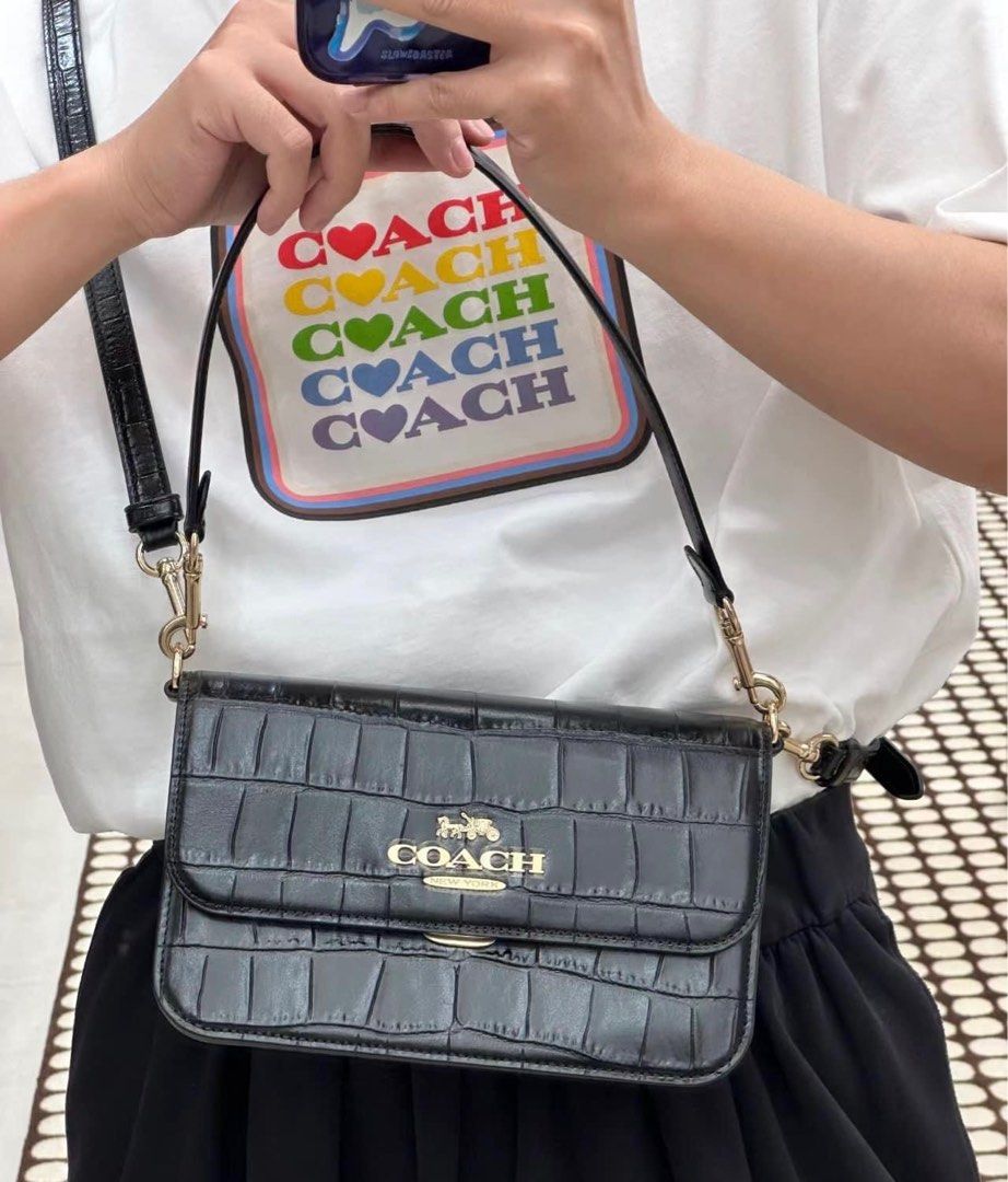 Coach Brynn crossbody 👜 (Category: Luxury Bags & Wallets) located in Las Pinas. Submitted by yhn_boutique (Listing ID 1259107793, Image 3). Description: New arrival Cod via lalamove/ grab -🛵 same day delivery J&T/LBC - pay today ship today Complete inclusions .