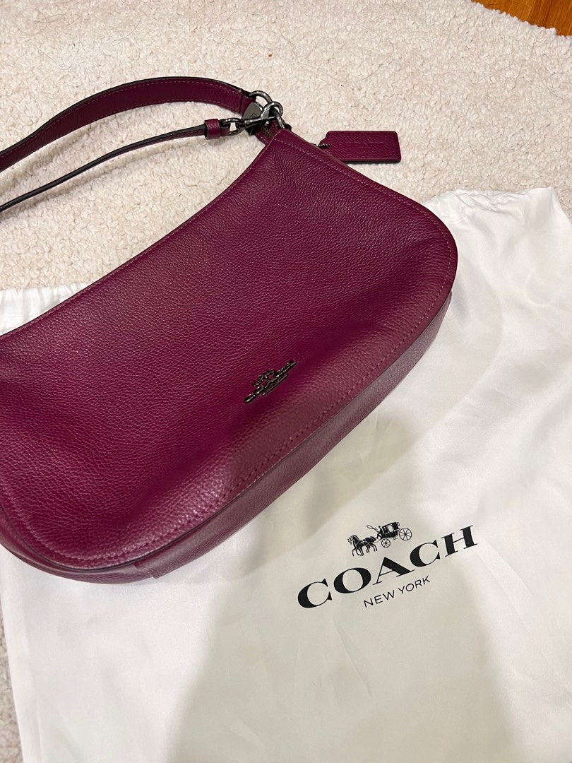 Coach chelsea crossbody oxblood top