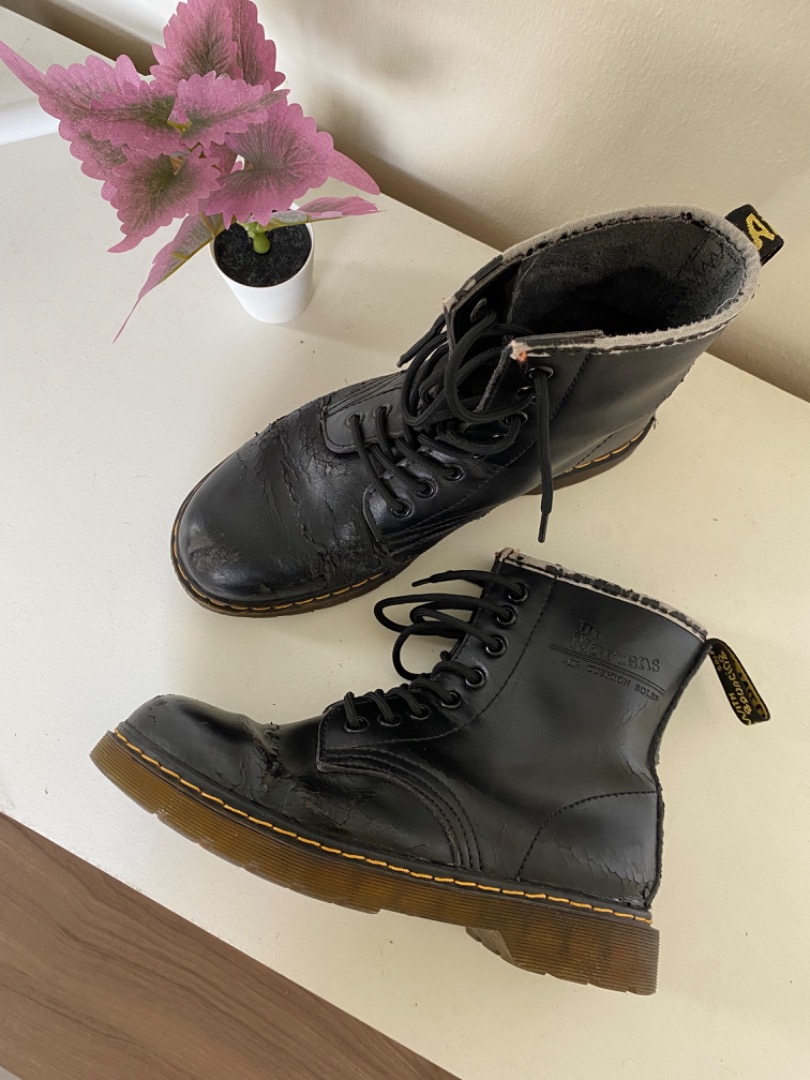 Dr. Martens High Top Black Leather Women s Fashion Footwear
