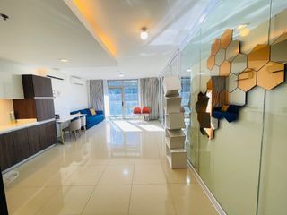 East Gallery Place: 2BR Flex for Sale, 96 sqm, Interiored, with balcony, 1 parking, P39M