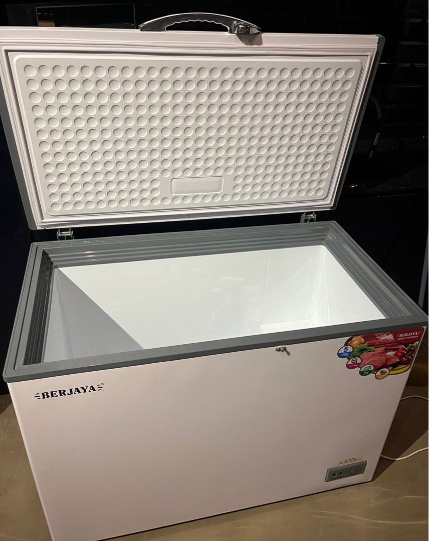 Freezer shop top open
