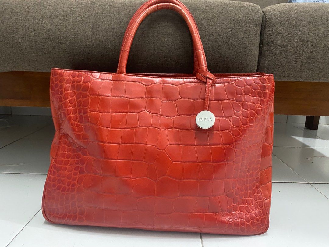 NWT Authentic FURLA Ladies Lilli Crossbody Bag Purse Clutch In Red Ruby  Leather | eBay