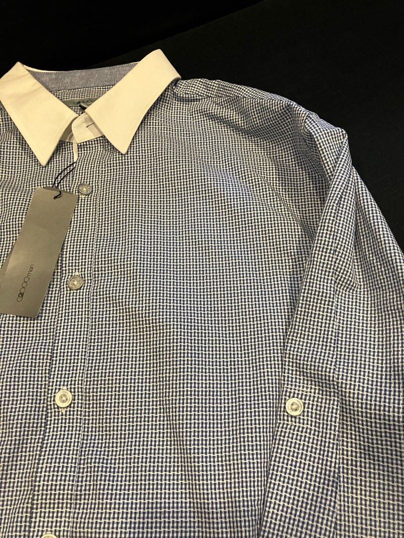 G2000 man long sleeve polo - small checkered print (Category: Formal Shirts) located in Quezon City. Submitted by attemptingtodeclutter (Listing ID 1259099637, Image 2). Description: Bought in hk, size xl , smart fit.