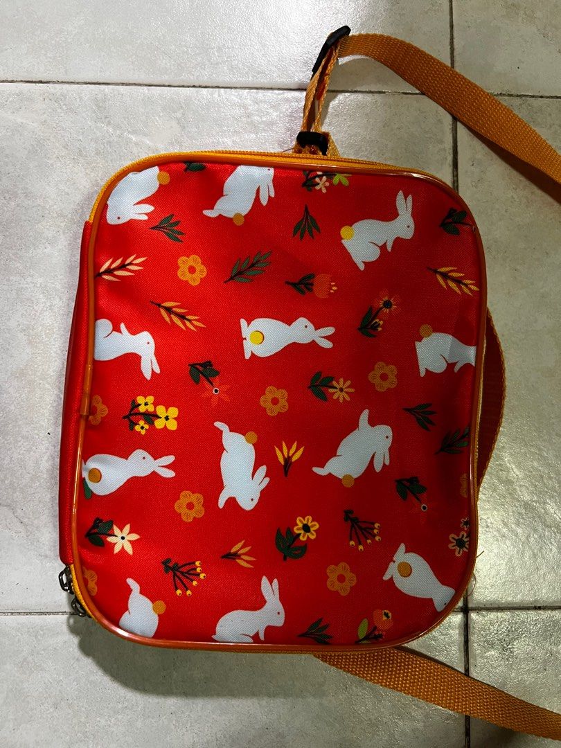 Lunch sling bag online