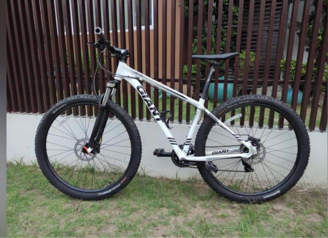 Giant XTC Seven 26er (Category: Bicycles) located in Manila. Submitted by outofcloset2023 (Listing ID 1259093371, Image 1). Description: Ginat XTC seven 26er Price still neg Rfs: barley used.