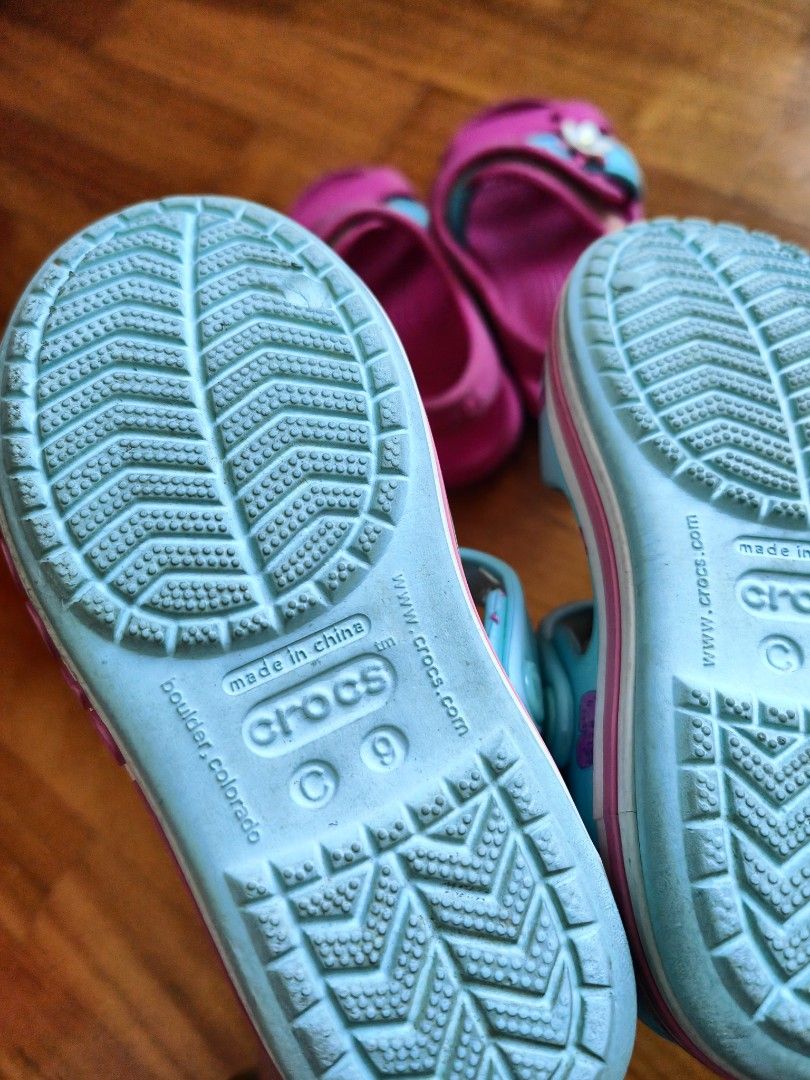 Girls teal cheap crocs