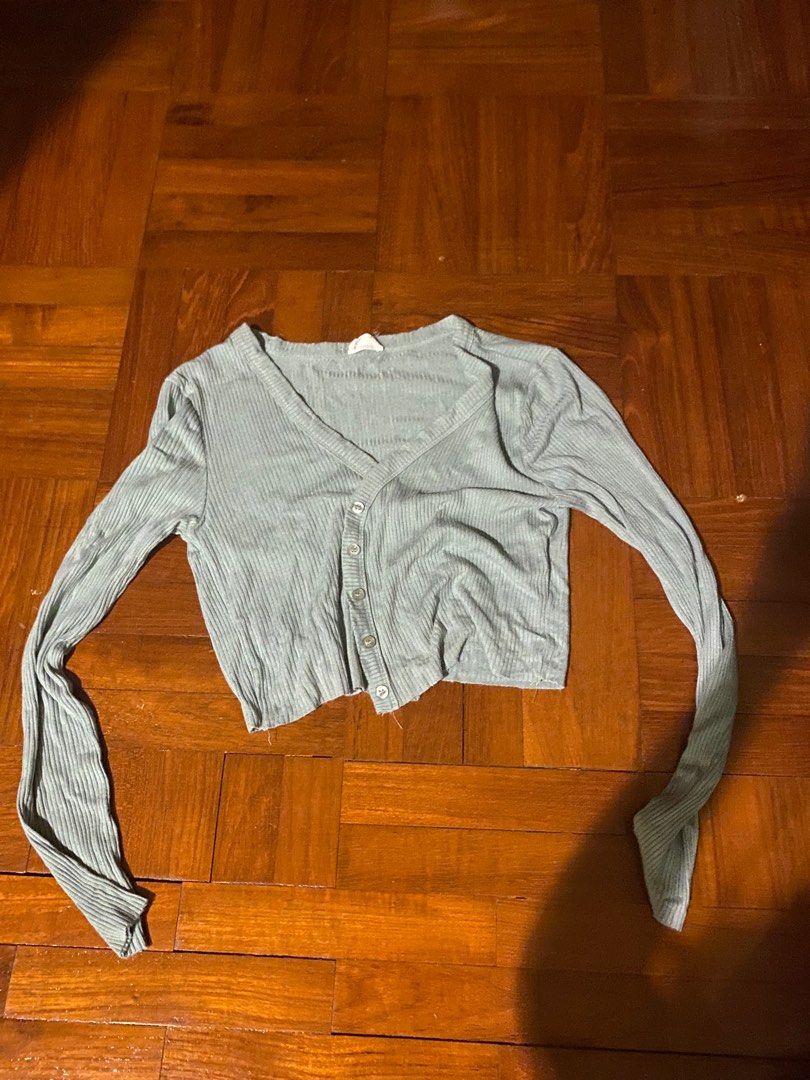 green crop sweater