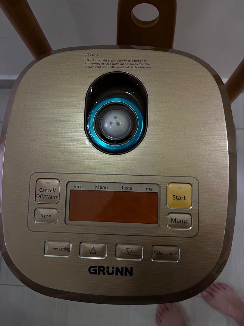 grunn digital rice cooker brand new, TV & Home Appliances, Kitchen