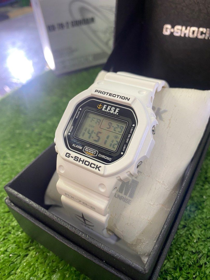 G-SHOCK RX-78-2 ガンダム DW-5600-VT - 時計