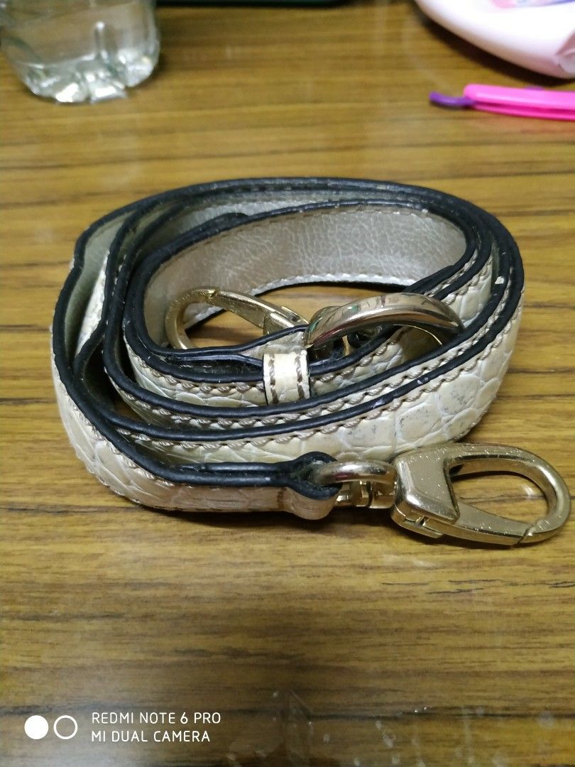 guess brand bag strap