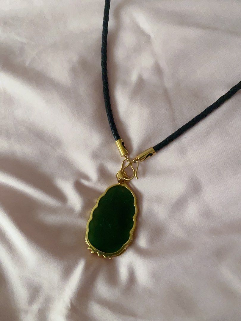 Gold chain jade buddha online