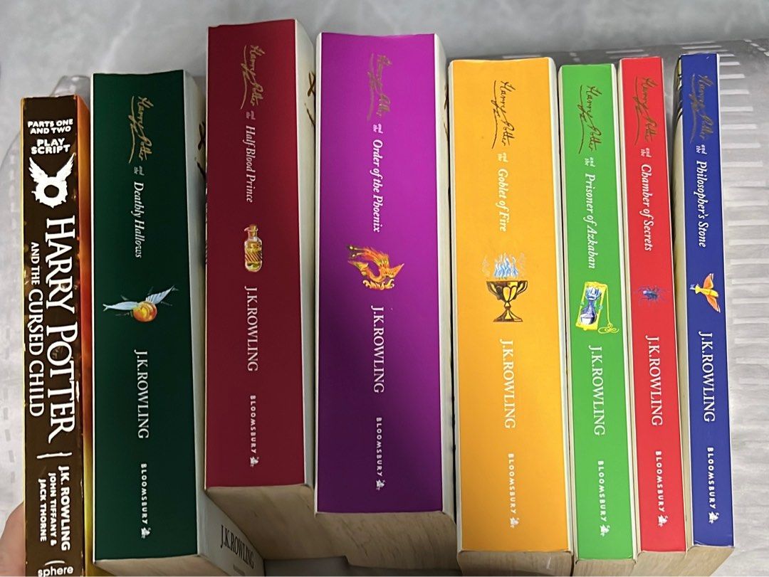 Harry Potter full set, Hobbies & Toys, Books & Magazines, Fiction & Non