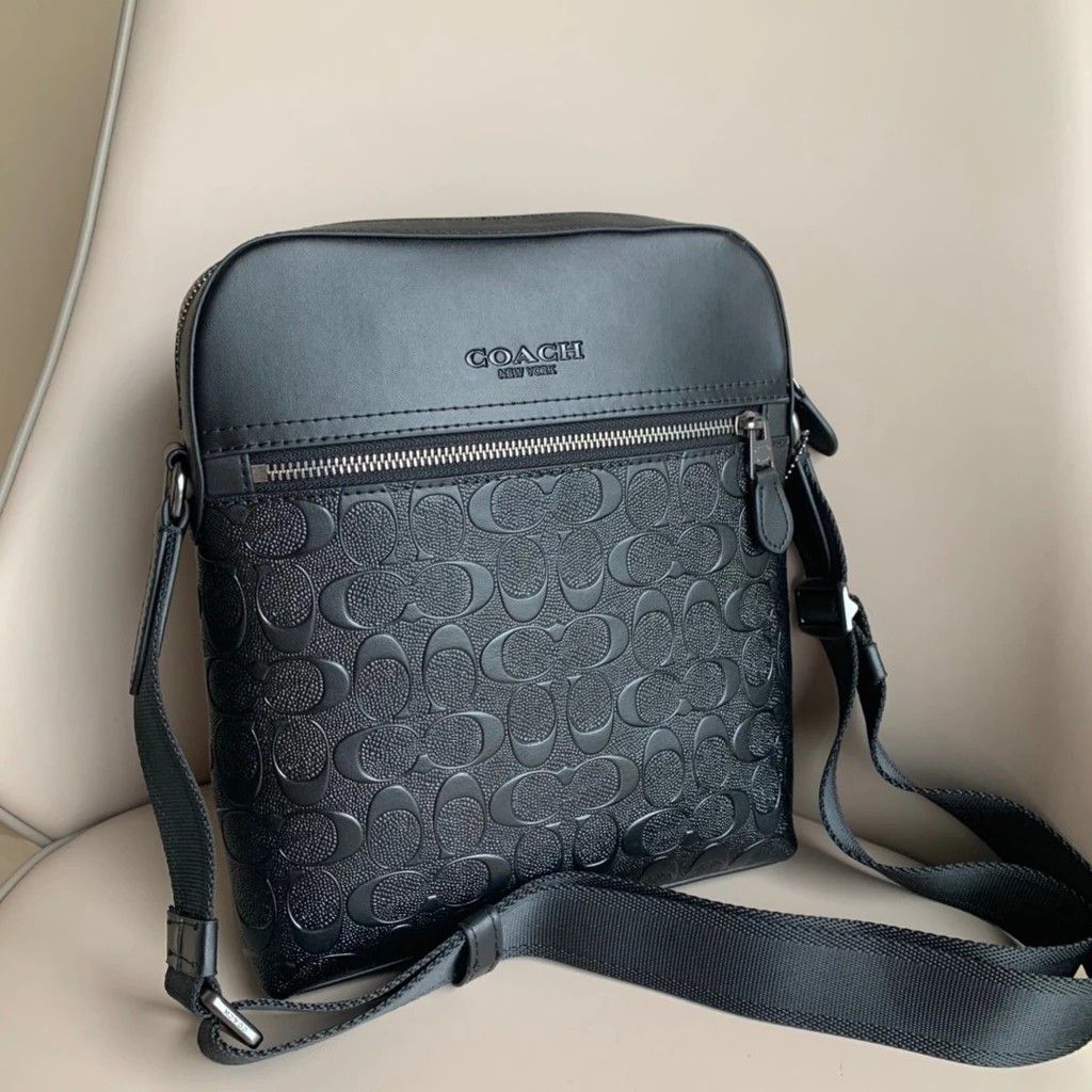 Men's coach new arrivals flight bag