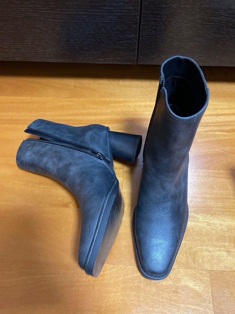 Japan EMODA boots heels, 女裝, 鞋, 靴- Carousell