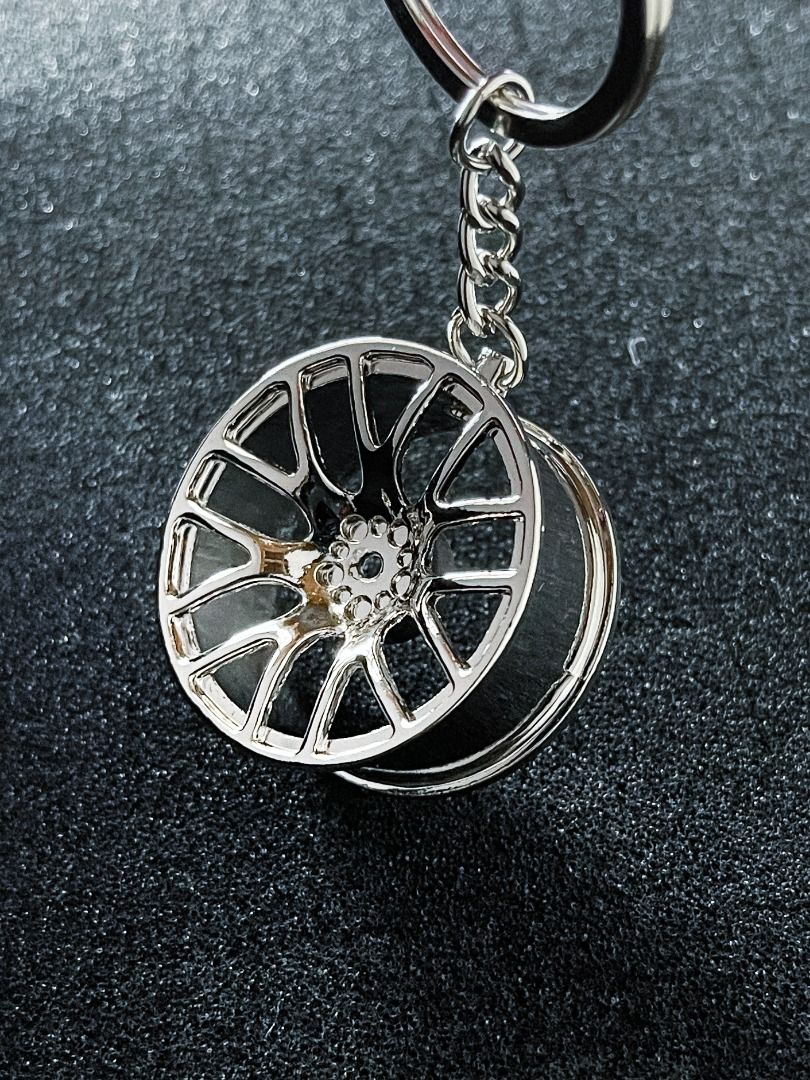 JDM Light Sliver Wheel Rim Keychain B Car Accessories