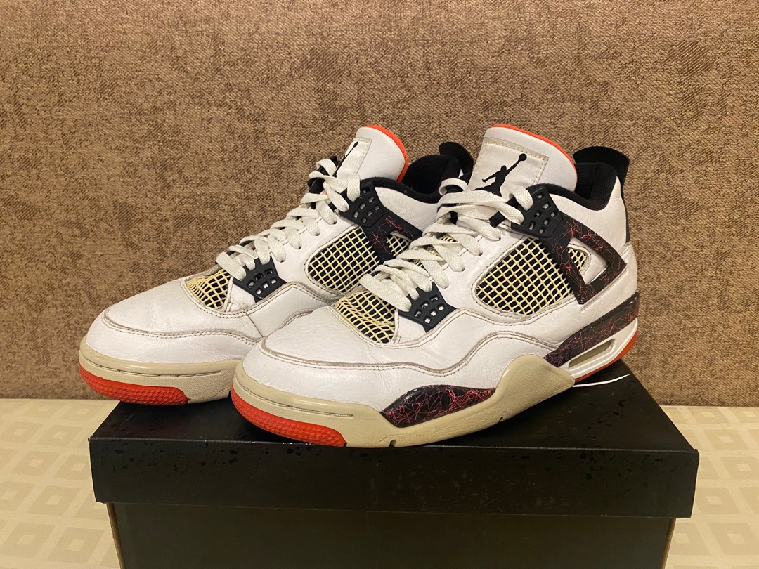 flight jordans 4