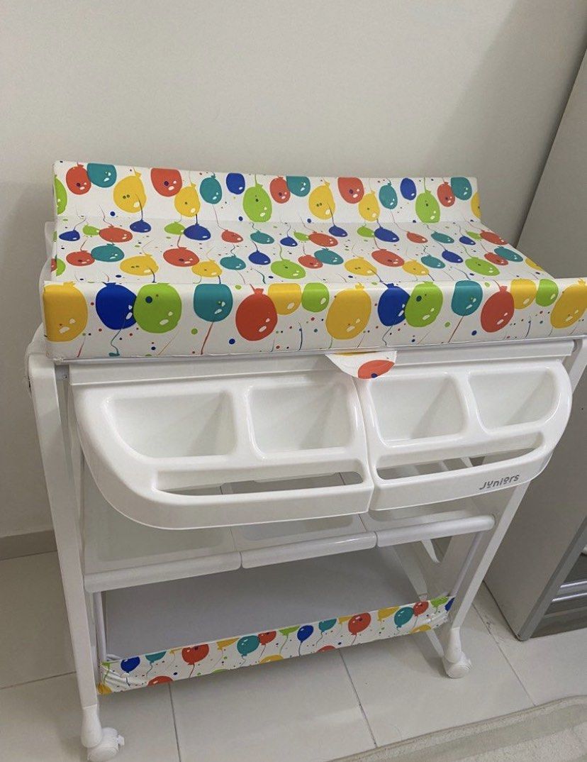 Junior baby changing and bathing station, Babies & Kids, Bathing