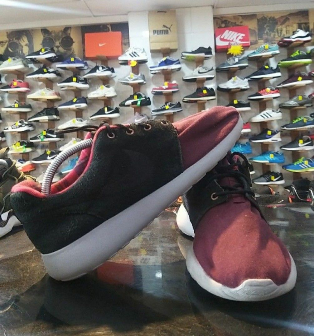 Maroon roshes sale for sale