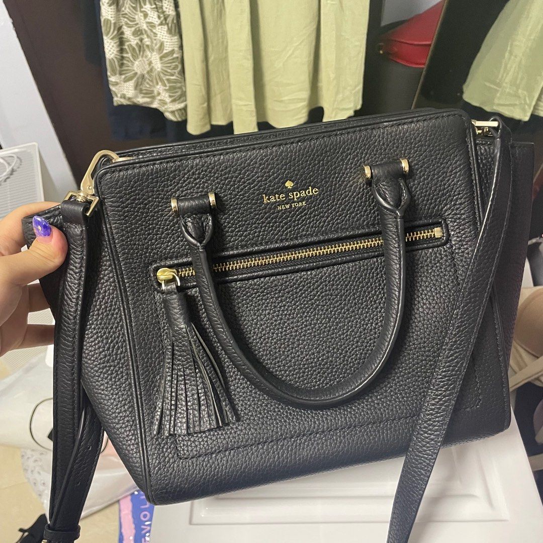 Kate spade black purse clearance with tassel