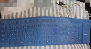 Foldable keyboard63011996553475110