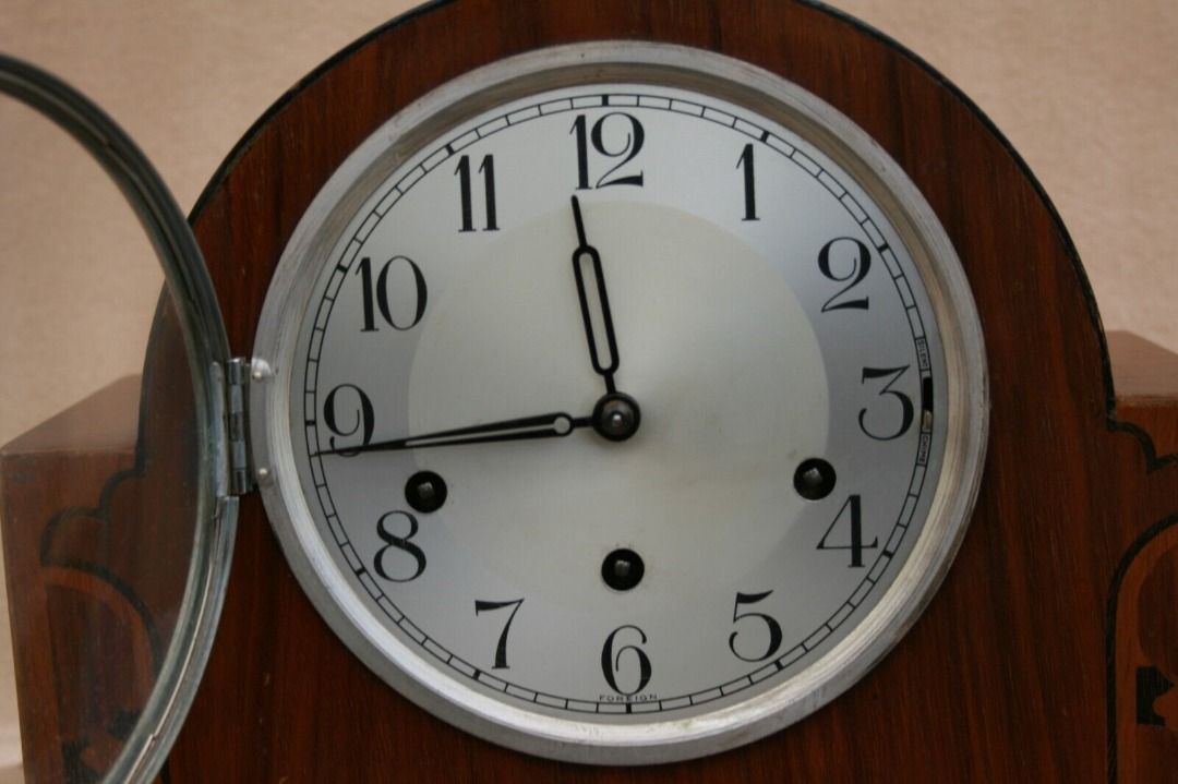 Kienzle Mantel Clock with design case, Furniture & Home Living, Home