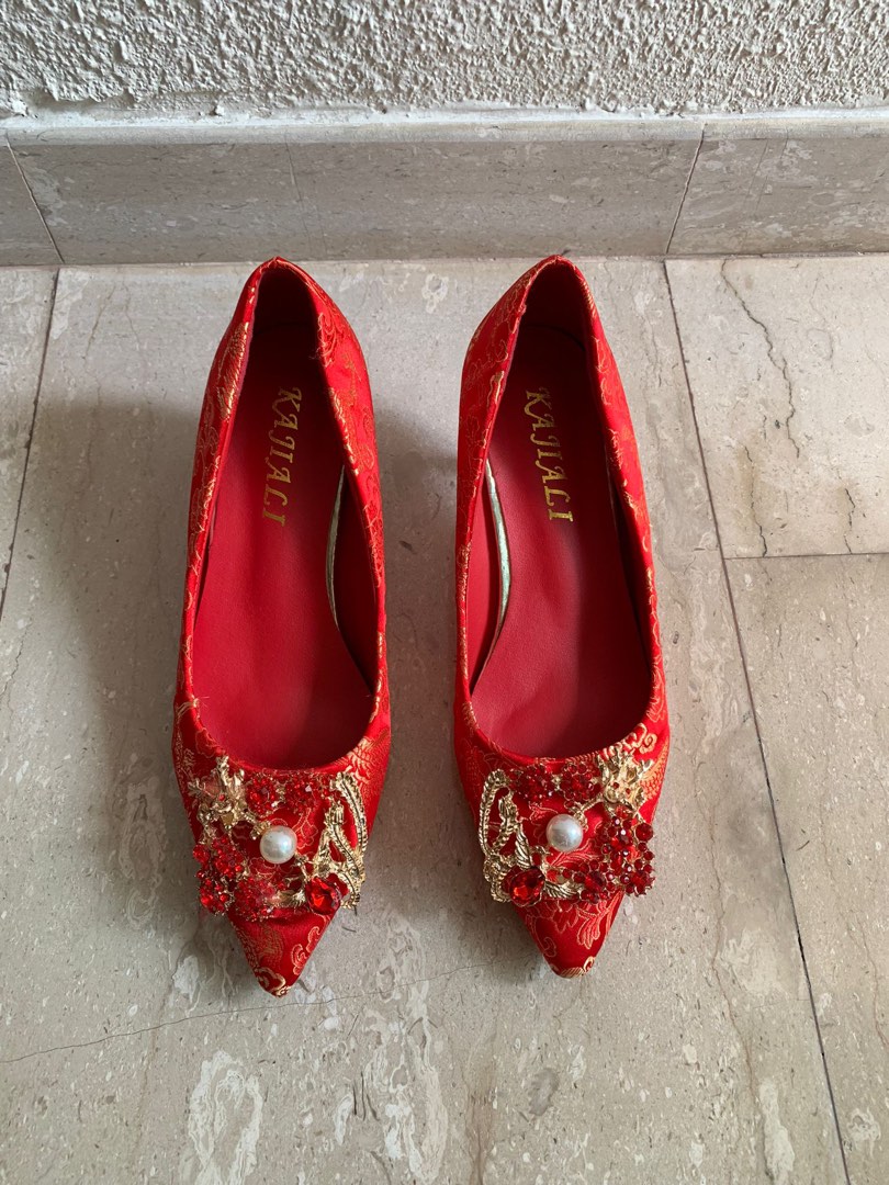 Red lace outlet shoes wedding