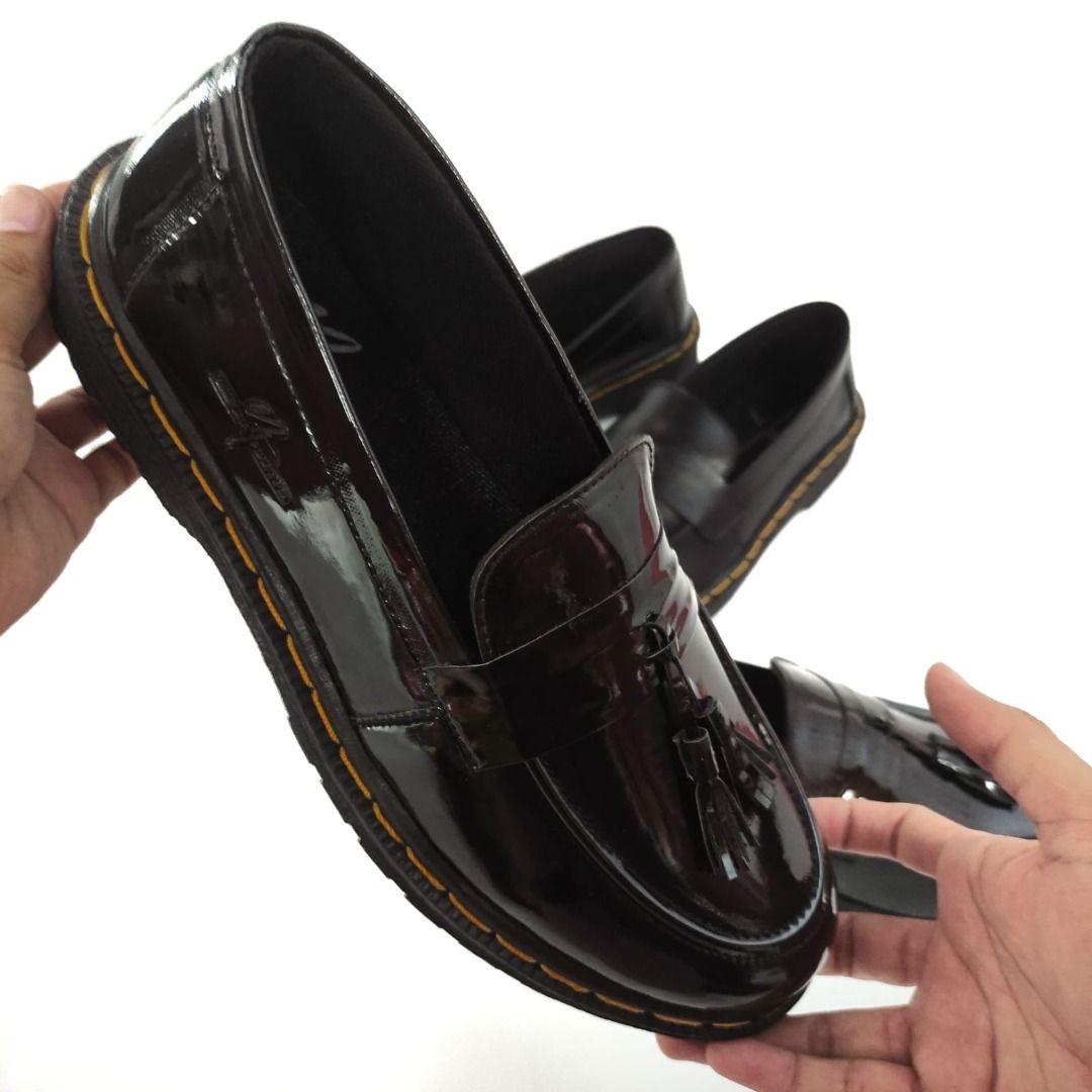 KUCIR GLOSSY Sepatu penny loafers docmart slip on pria