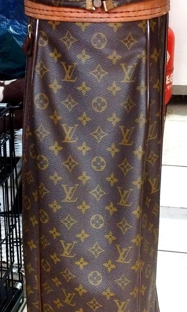 Ladies Louis Vuitton leather monogram golf bag, Sports Equipment, Sports &  Games, Golf on Carousell