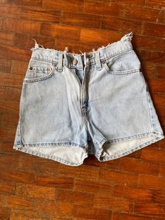 (Category: ) located in . Submitted by clt.2020 (Listing ID 1259113837, Image 1). Description: .