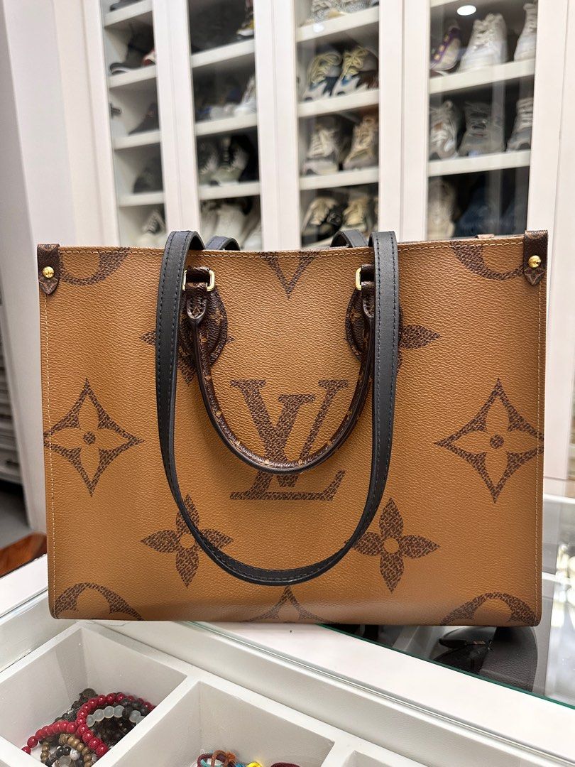 Authentic LOUIS VUITTON Limited On the Go MM M45321 Monogram Reverse Tote  Bag