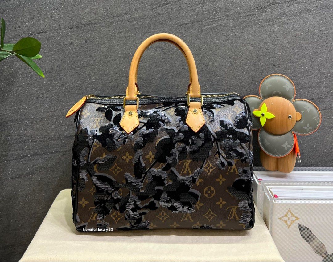 Louis Vuitton Speedy 30 Fleur De Jais Sequins Monogram Bag, Luxury, Bags &  Wallets on Carousell