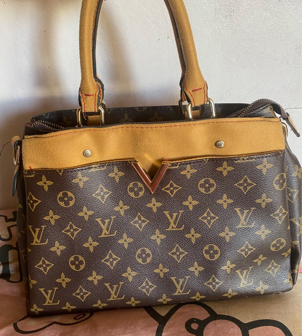 Louis vuitton Bag FL0023, Luxury, Bags & Wallets on Carousell