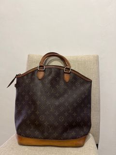 Louis Vuitton Monogram Addiction Vertical Lockit MM Blue, Luxury, Bags &  Wallets on Carousell