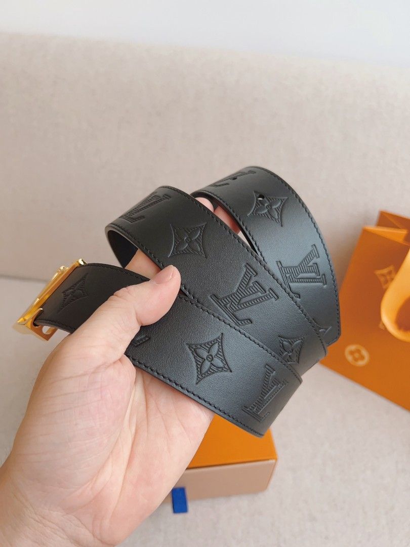 LOUIS VUITTON LV SHAPE 40MM REVERSIBLE BELT SIZE: 95