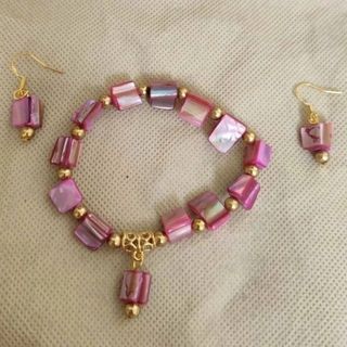 Made in the Philippines Seashell Colored Bracelet and Earrings Jewelry Set