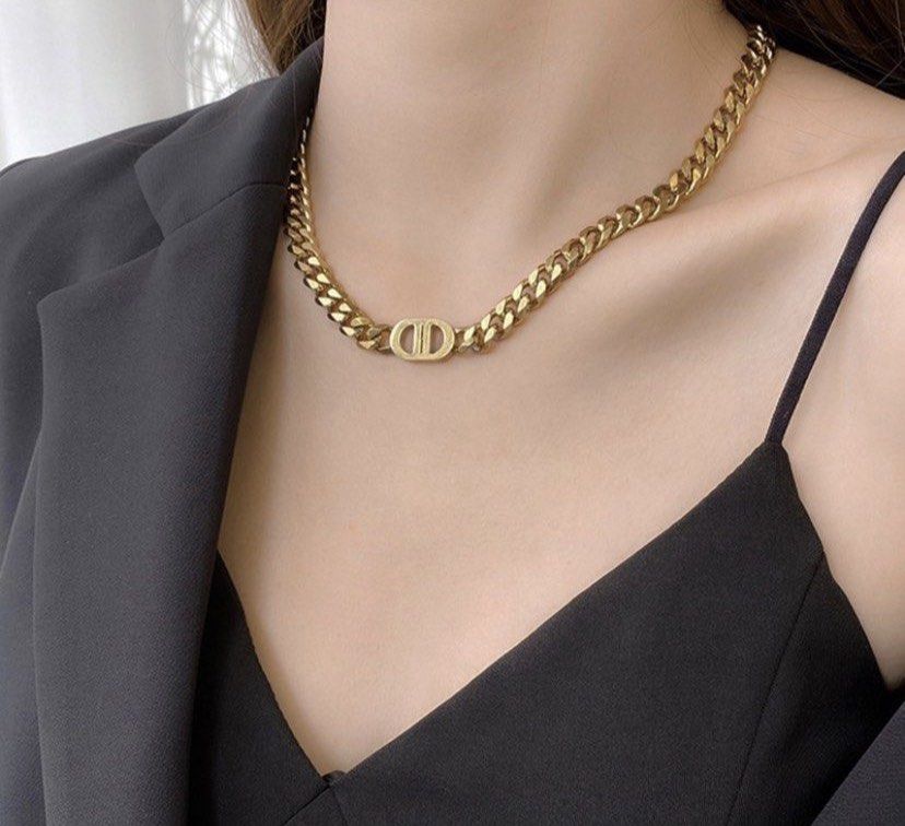 Chain gold and store silver