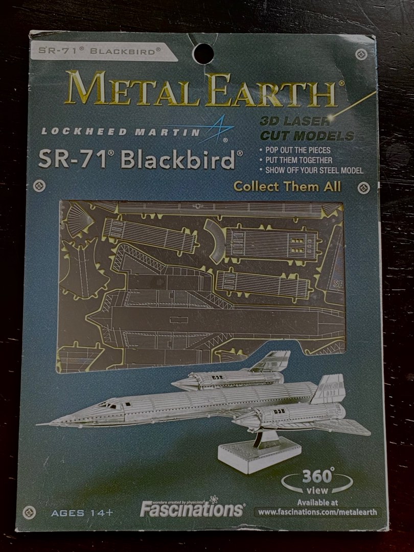 Metal Earth SR71 Blackbird