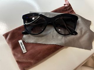 （分類：）位於 。 由 clementchichi 提交（商品編號 1259240479，圖片 1）。簡介： 。