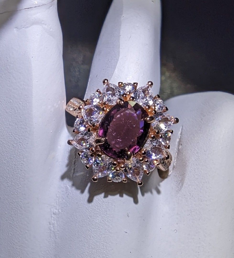 Purple diamond gold hotsell ring