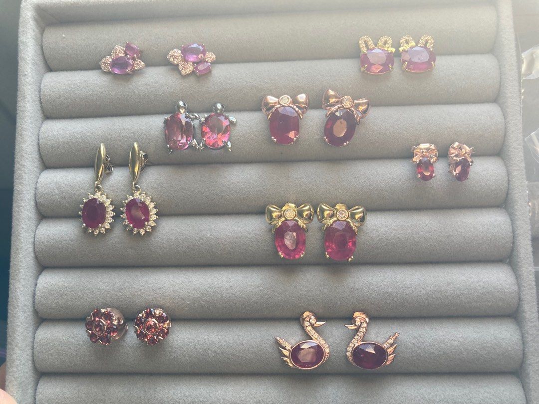 Garnet stone stud deals earrings