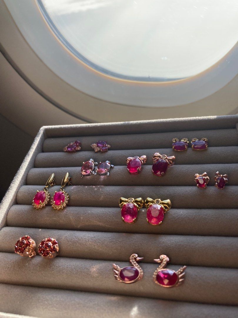 Garnet stone clearance stud earrings