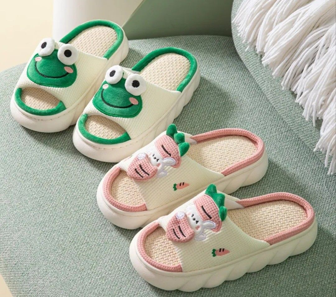 Frog slippers shop