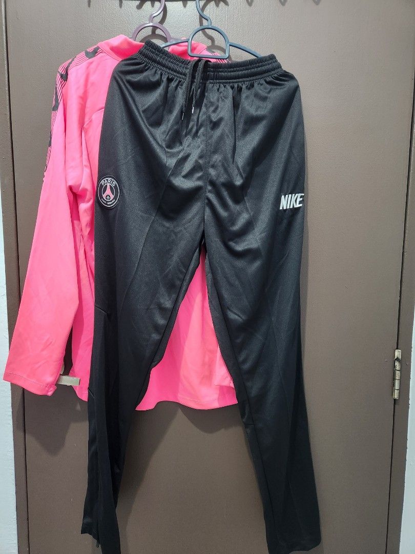 Nike activewear clearance sets